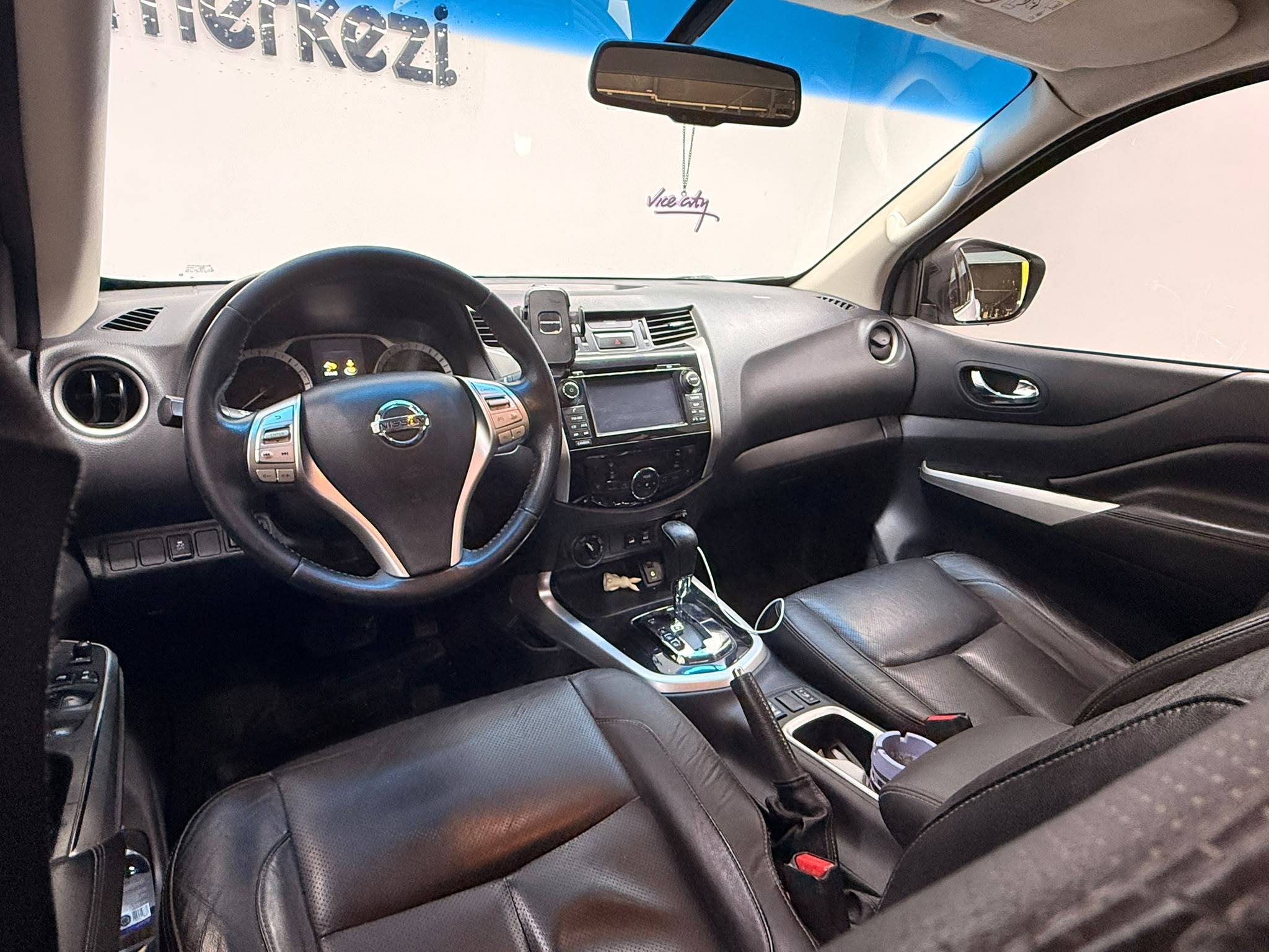 NISSAN NAVARA 13